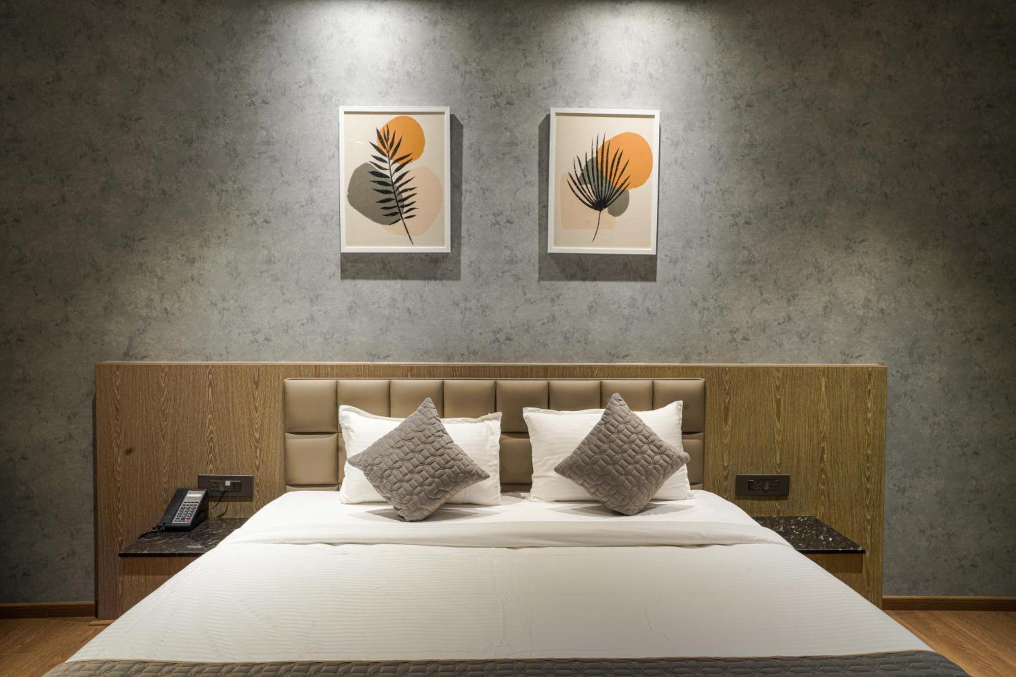 Hotel Tulips Grand Hyderabad Exterior foto